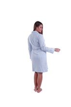 تحميل الصورة إلى عارض المعرض، فستان نسائي بأكمام طويلة بـ أزرار