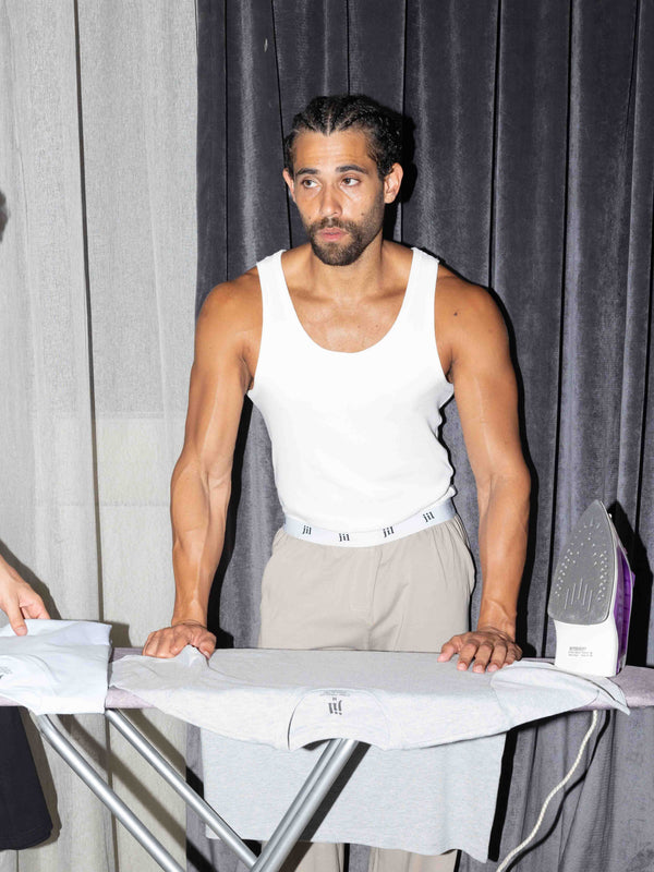 چل، فانلة أبيض