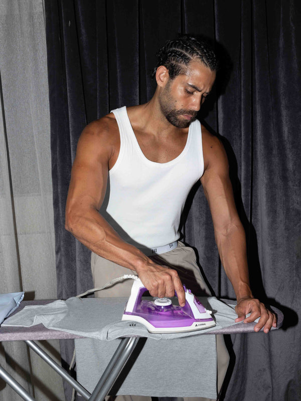 چل، فانلة أبيض