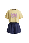 بيجامة بناتي تيشيرت أوفر سايز كروب نص كم مع شورت واسع Mellow Yellow – إشراقة عصرية بلمسة مرحة