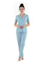 تحميل الصورة إلى عارض المعرض، Women Short Sleeve Label Pajama with Pants - Cameo Green
